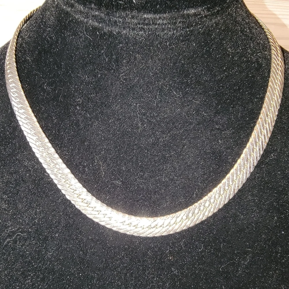 N1 Silver-tone Choker Chain Necklace - Picture 1 of 2